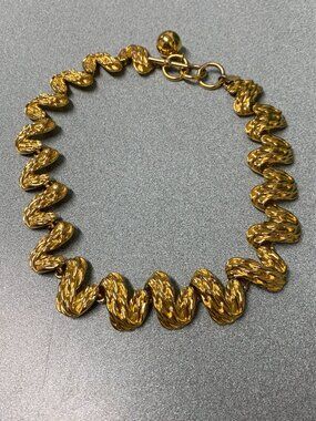 Vintage Anne Klein Chunky Gold Tone Finish 18" Necklace